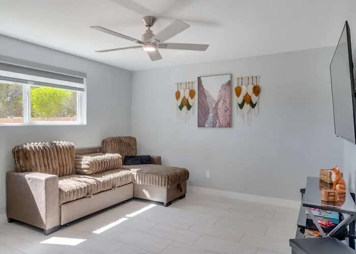 6 Mi To Saguaro Nat'l Park! Family W/ Patio Holiday home Tucson